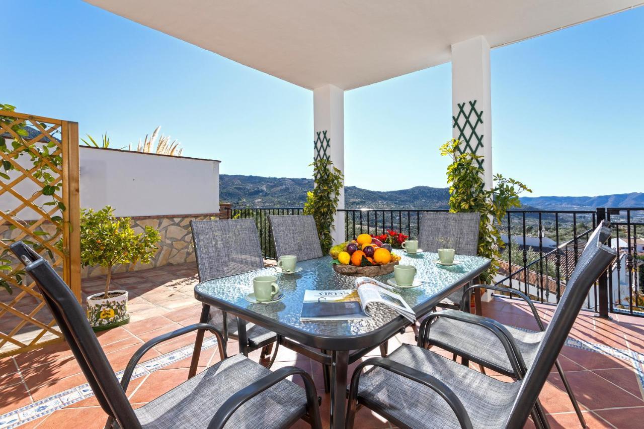 Casa Del Valle Con Piscina Privada Villa Alcaucín Exteriör bild